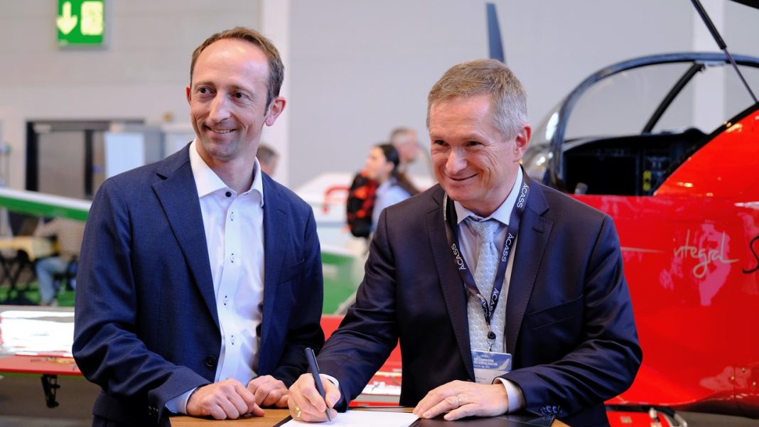 AERO Friedrichshafen 2026: AURA AERO Secures First Firm Order for INTEGRAL S From Czech Operator OK AVIATION